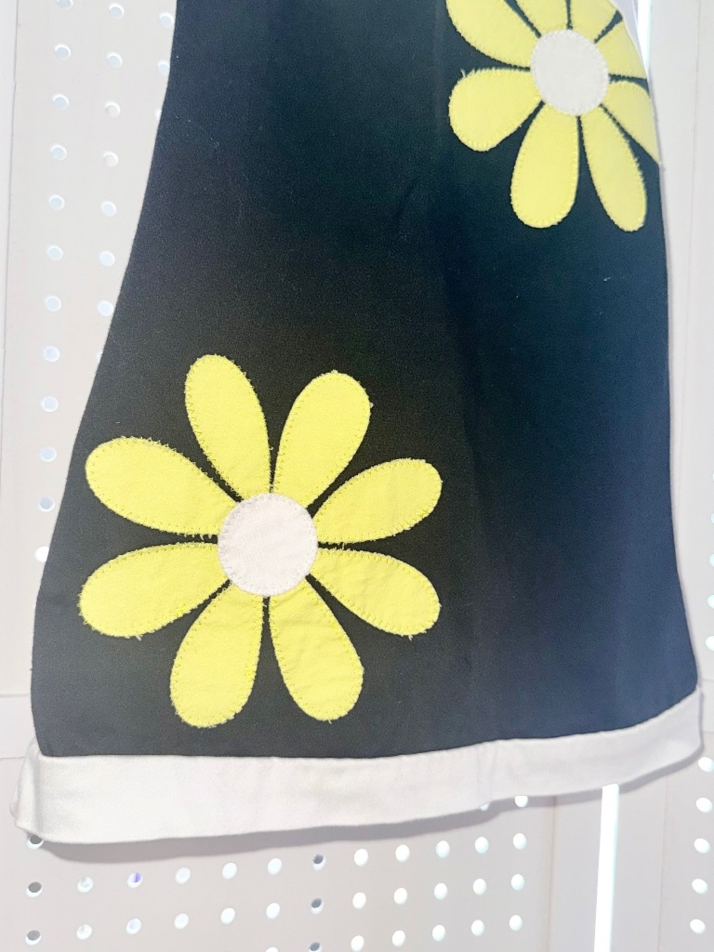Zoey Girl Mod / Retro Floral Dress - Size 4T - Picture 3 of 5